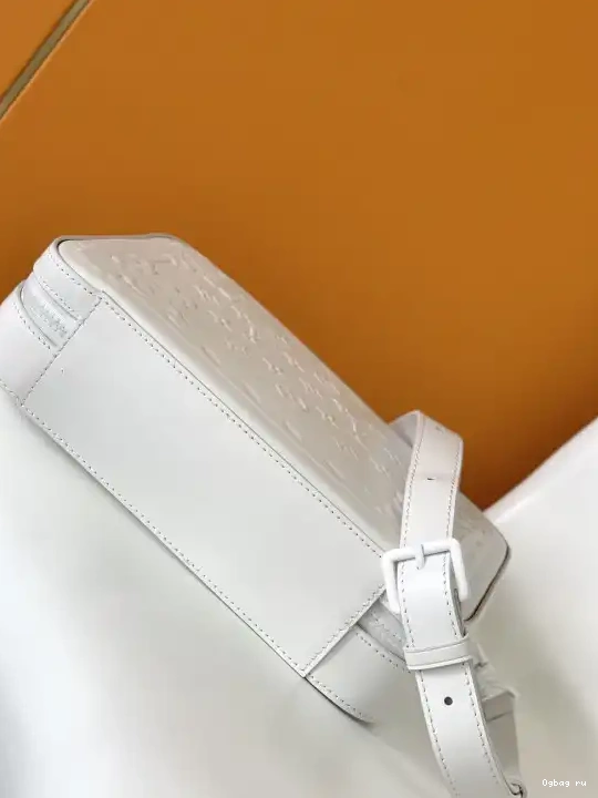 VUITTON SOFT TRUNK MINI LOUIS 0530